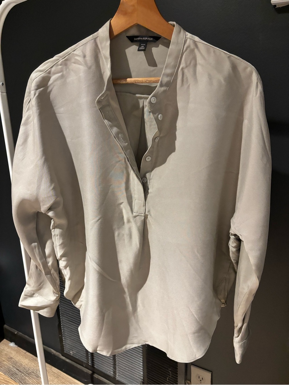 Banana Republic Light Beige Popover Henley Blouse